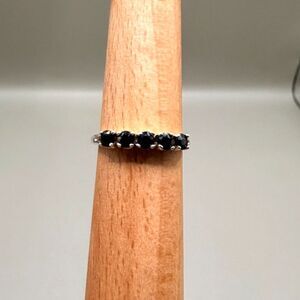 JED 925 Sterling Silver Black Spinel 5 Stone Ring Size 7.75 Band